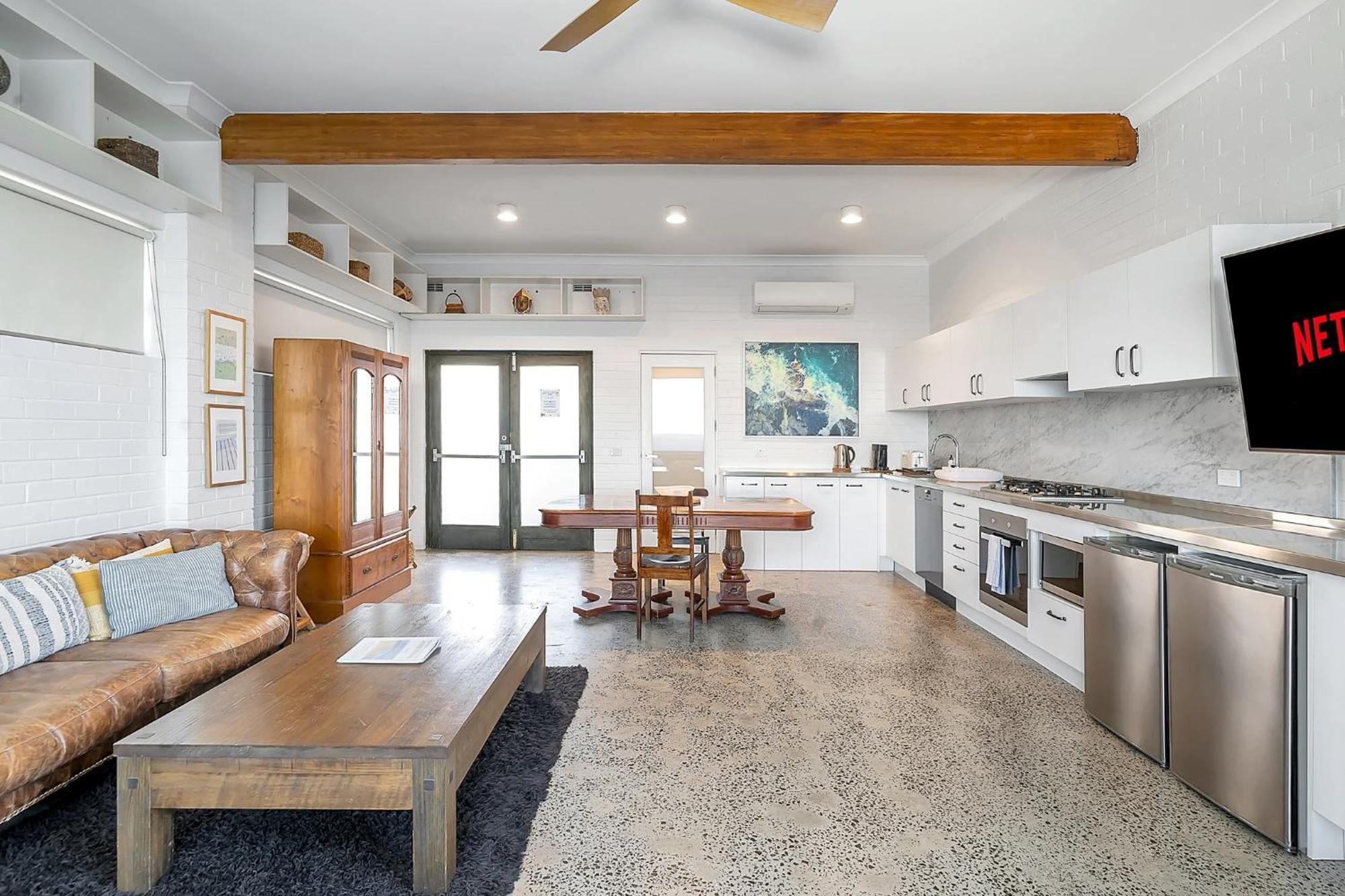 Upscale Cliffside Studio With Ocean Views North Bondi Sydney Eksteriør bilde
